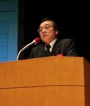 横山 宏氏